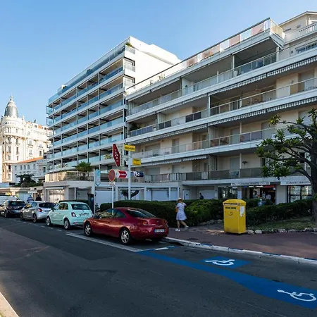 Apartment Ref 1426 - Croisette - Sea View For Rent